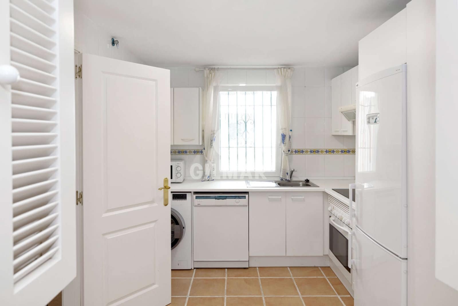 2 soveværelse Lejlighed til salg i Atalaya-Isdabe med swimmingpool garage - € 450.000 (Ref: 9216308)