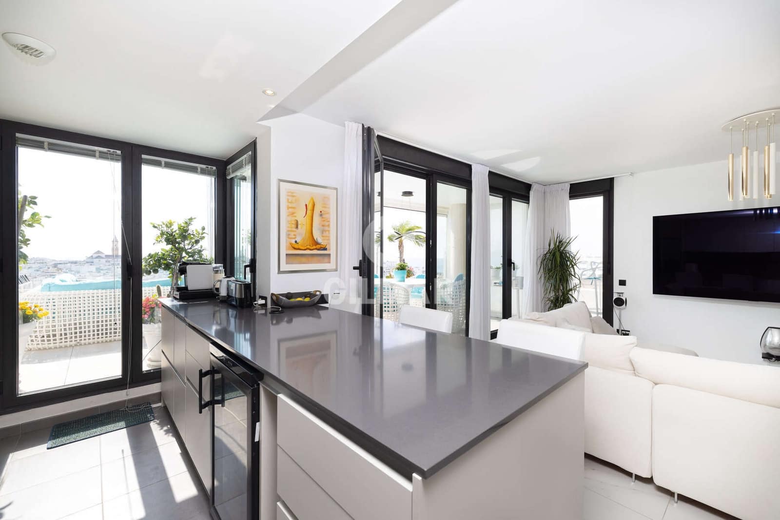 3 makuuhuone Kattohuoneisto myytävänä paikassa Estepona mukana uima-altaan 
autotalli - 1 499 000 € (Ref: 9216309)