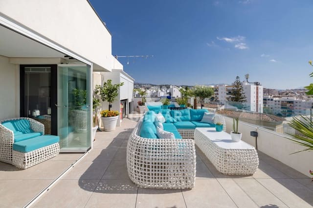 3 makuuhuone Kattohuoneisto myytävänä paikassa Huerta Nueva, Estepona mukana uima-altaan 
autotalli - 1 499 000 € (Ref: 9216309)