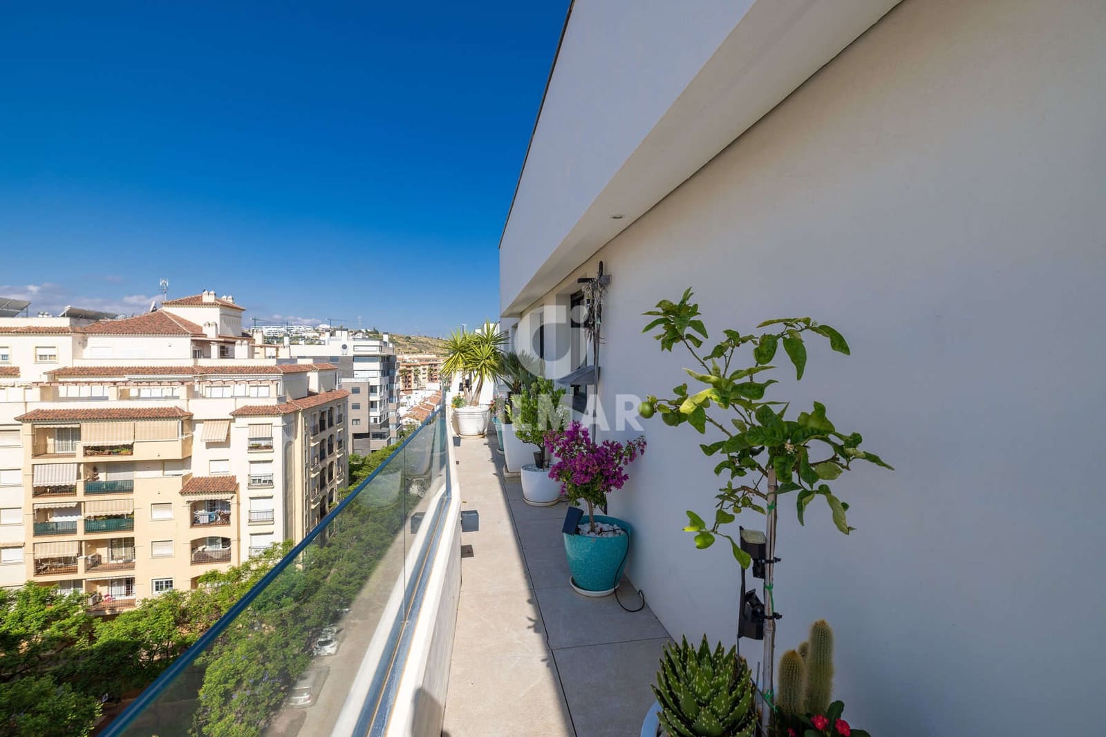 3 makuuhuone Kattohuoneisto myytävänä paikassa Estepona mukana uima-altaan 
autotalli - 1 499 000 € (Ref: 9216309)