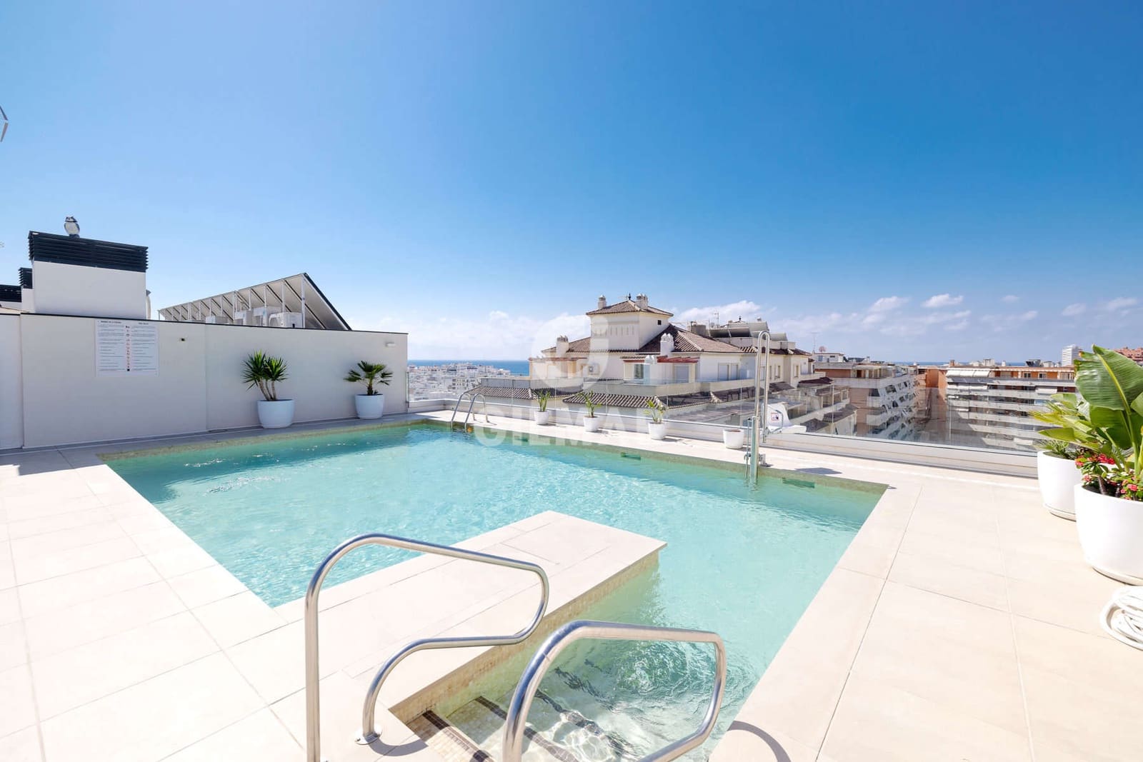 3 makuuhuone Kattohuoneisto myytävänä paikassa Estepona mukana uima-altaan 
autotalli - 1 499 000 € (Ref: 9216309)