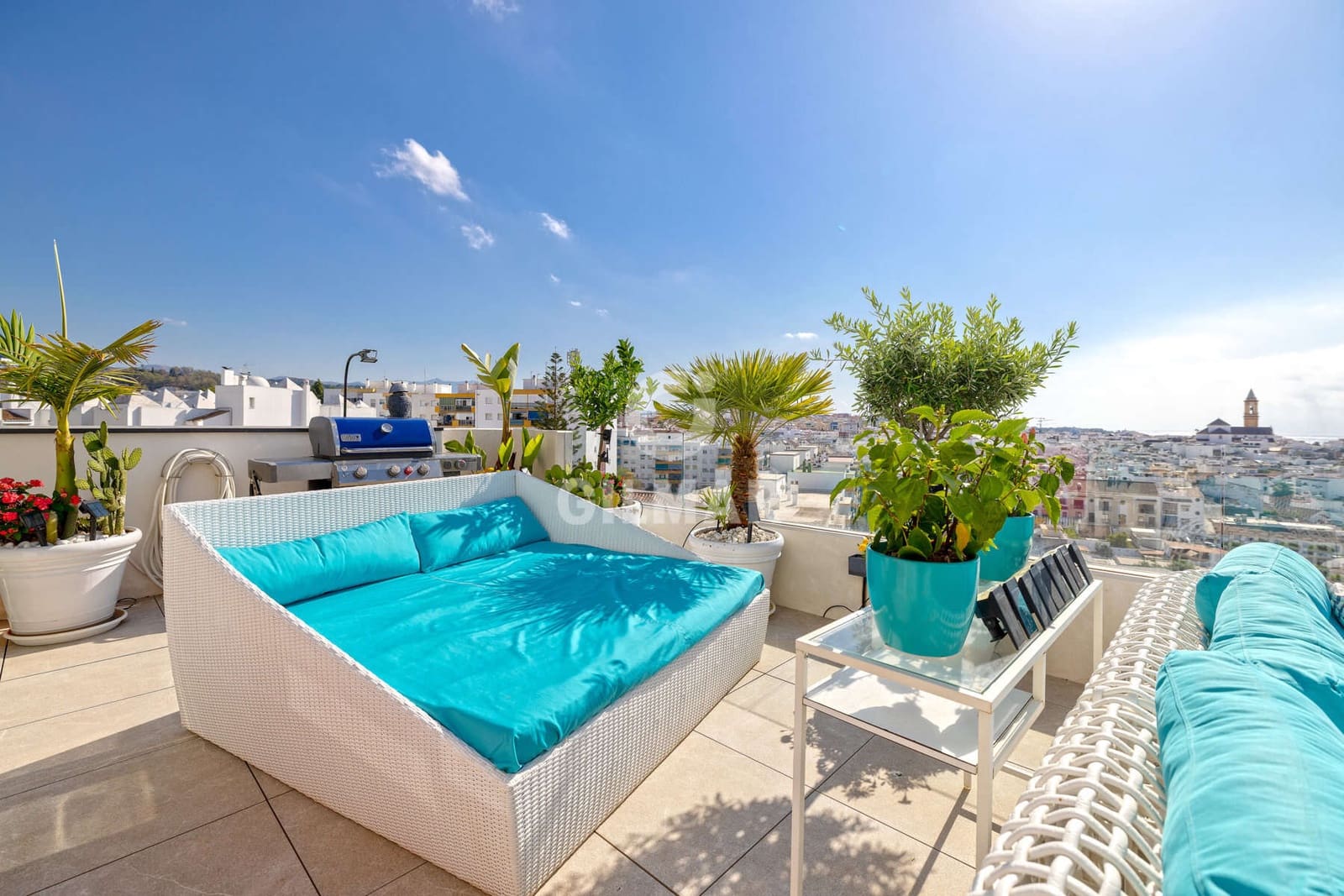 3 makuuhuone Kattohuoneisto myytävänä paikassa Estepona mukana uima-altaan 
autotalli - 1 499 000 € (Ref: 9216309)