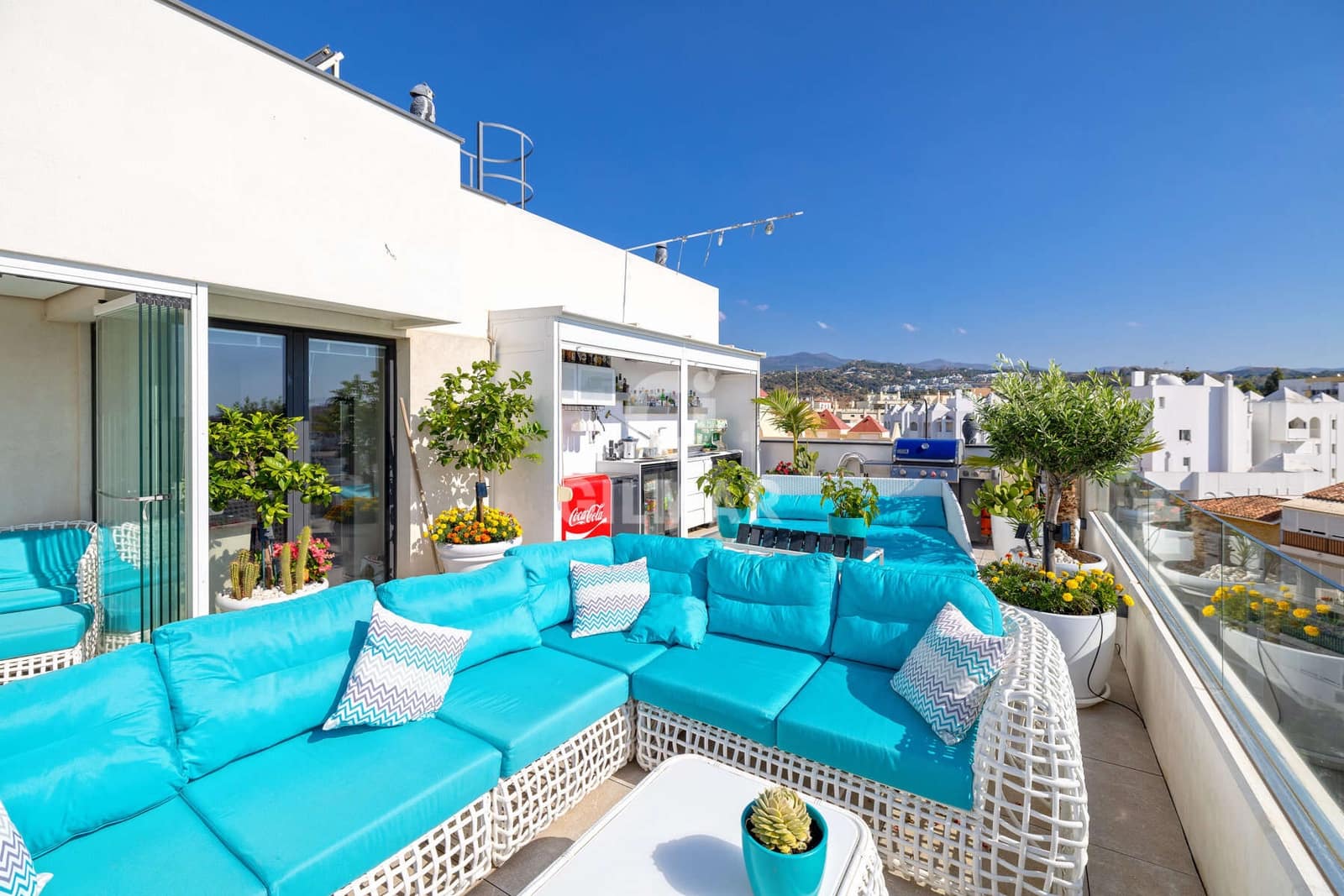 3 makuuhuone Kattohuoneisto myytävänä paikassa Estepona mukana uima-altaan 
autotalli - 1 499 000 € (Ref: 9216309)