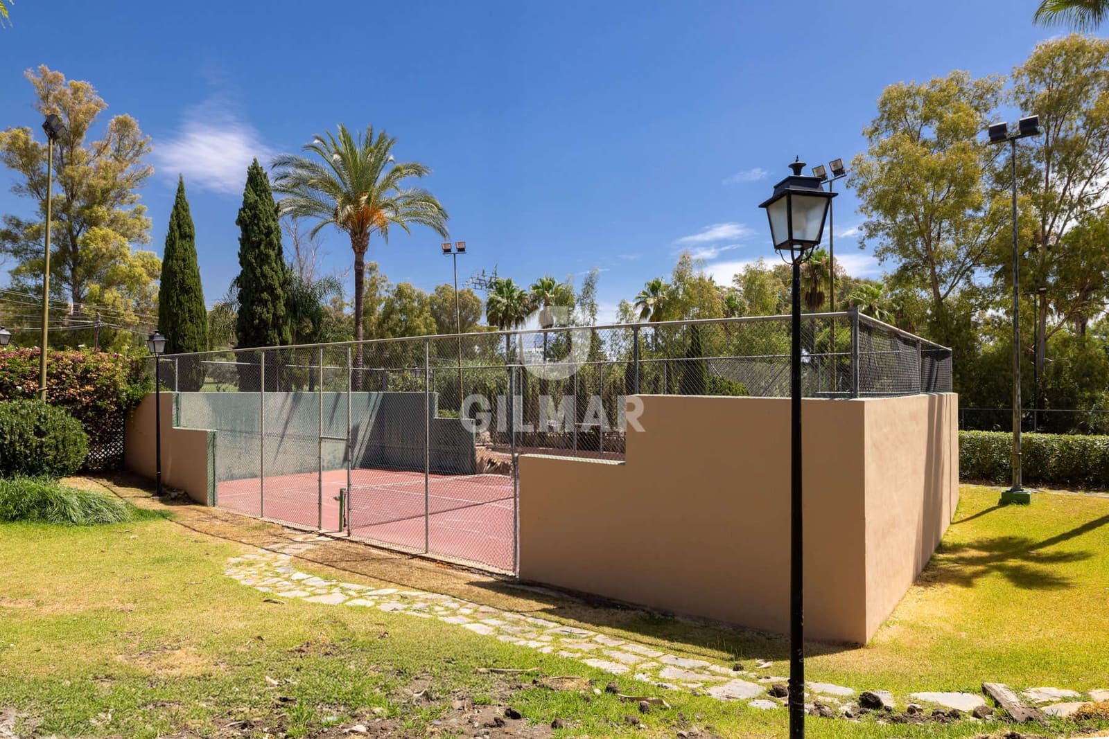 1 soverom Leilighet til salgs i Estepona med svømmebasseng - € 290 000 (Ref: 9216310)