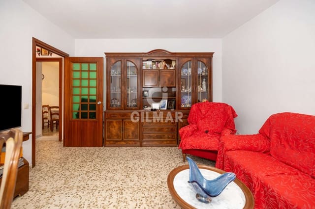 4 slaapkamer Halfvrijstaande villa te koop in Centro, Estepona - € 515.000 (Ref: 9216311)