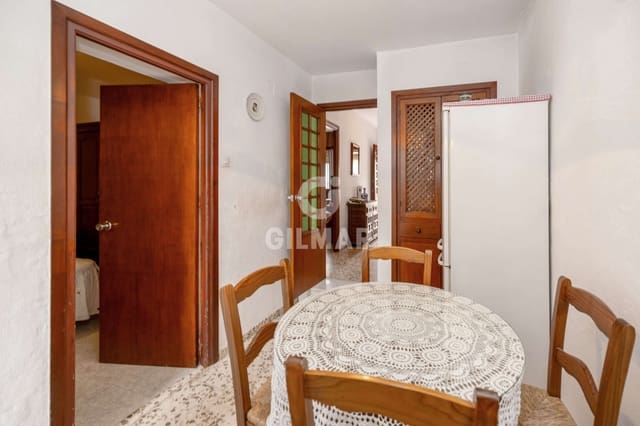 4 slaapkamer Halfvrijstaande villa te koop in Centro, Estepona - € 515.000 (Ref: 9216311)