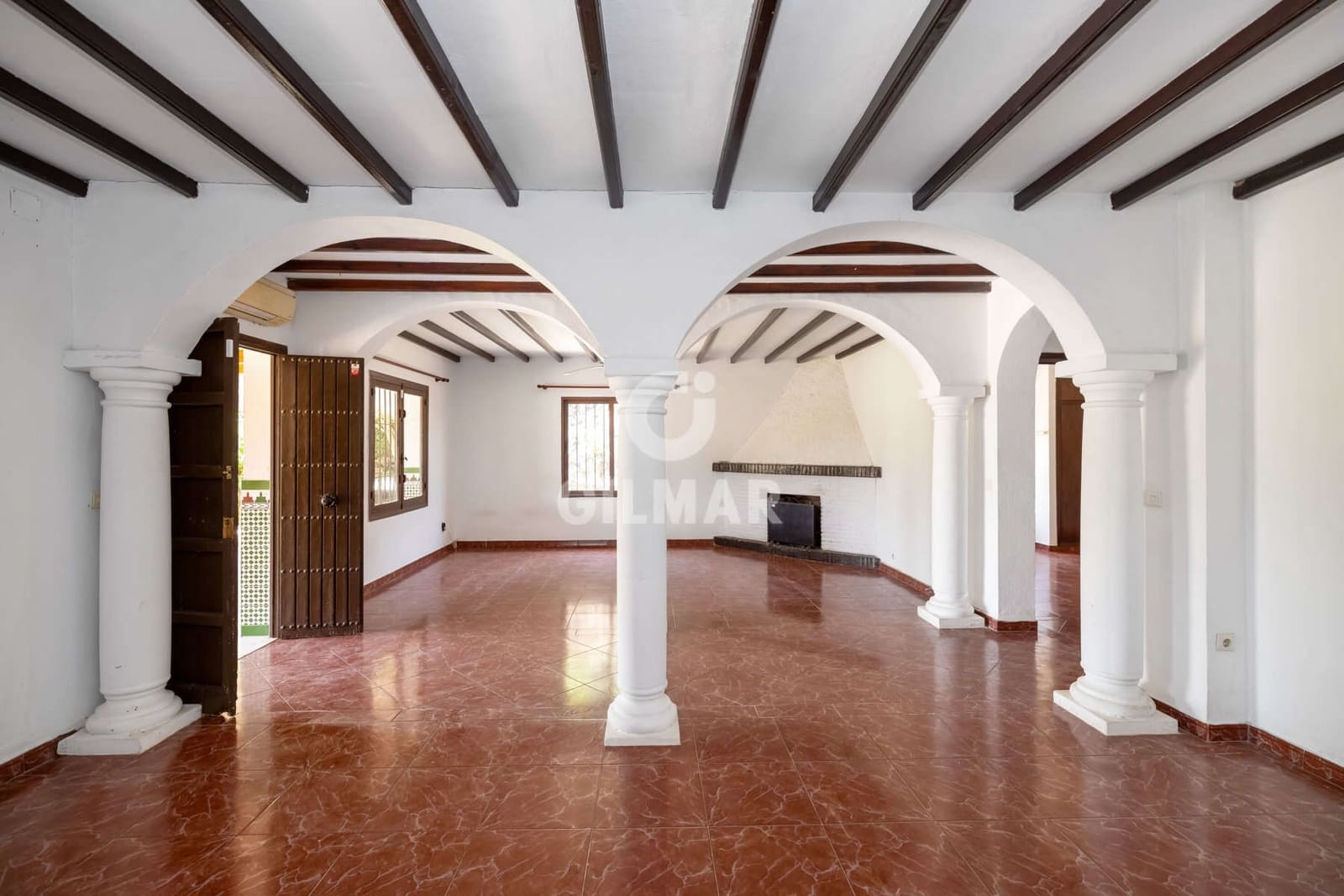 3 soveværelse Villa til salg i New Golden Mile med swimmingpool garage - € 700.000 (Ref: 9216313)