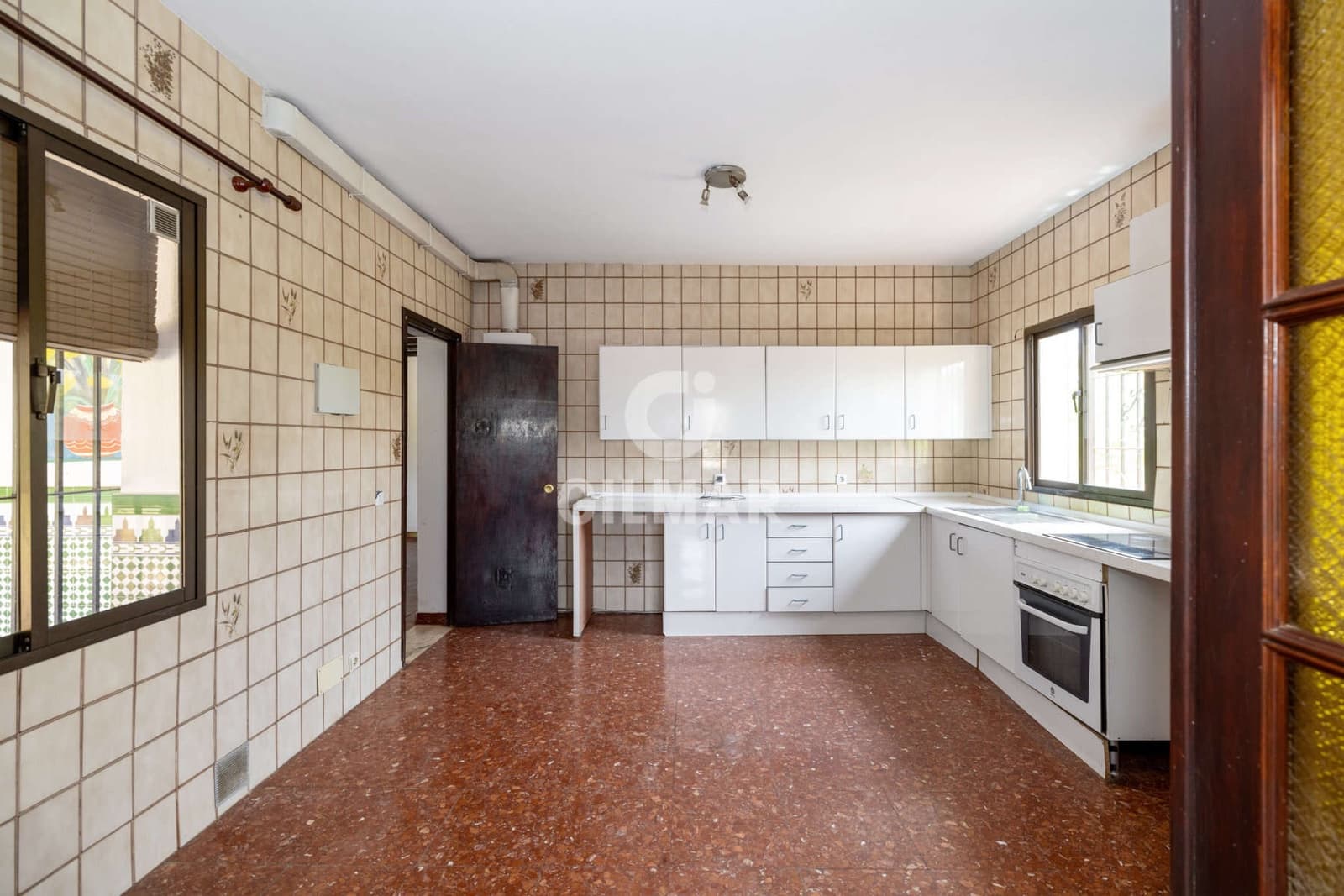 3 soveværelse Villa til salg i New Golden Mile med swimmingpool garage - € 700.000 (Ref: 9216313)