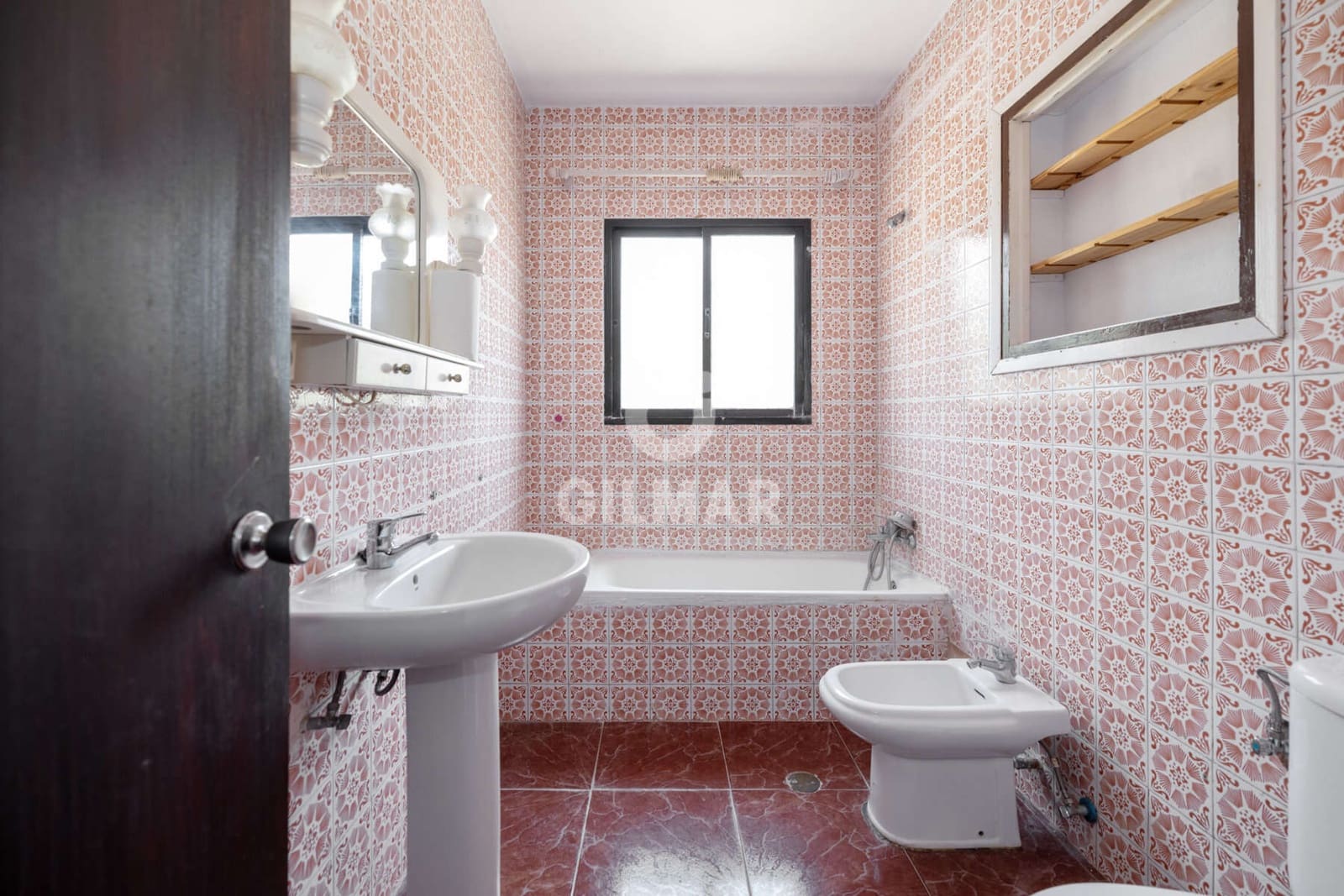 3 soveværelse Villa til salg i New Golden Mile med swimmingpool garage - € 700.000 (Ref: 9216313)