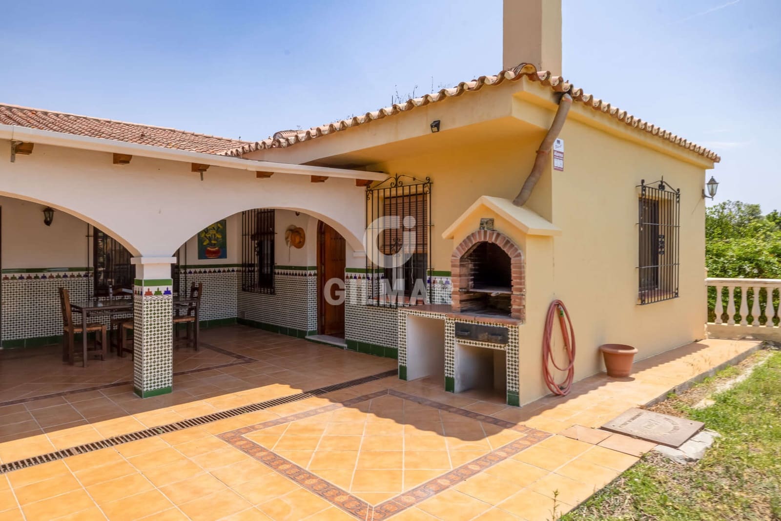 3 soveværelse Villa til salg i New Golden Mile med swimmingpool garage - € 700.000 (Ref: 9216313)