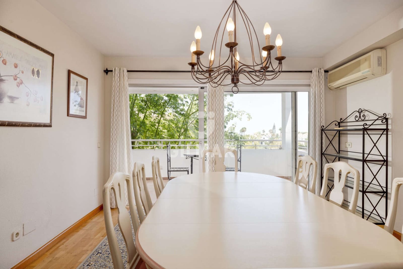 4 soveværelse Lejlighed til salg i Estepona med swimmingpool garage - € 679.000 (Ref: 9216314)