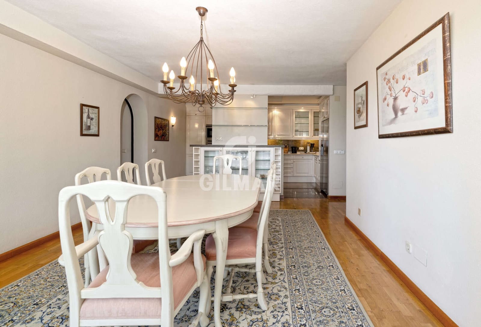 4 soveværelse Lejlighed til salg i Estepona med swimmingpool garage - € 679.000 (Ref: 9216314)