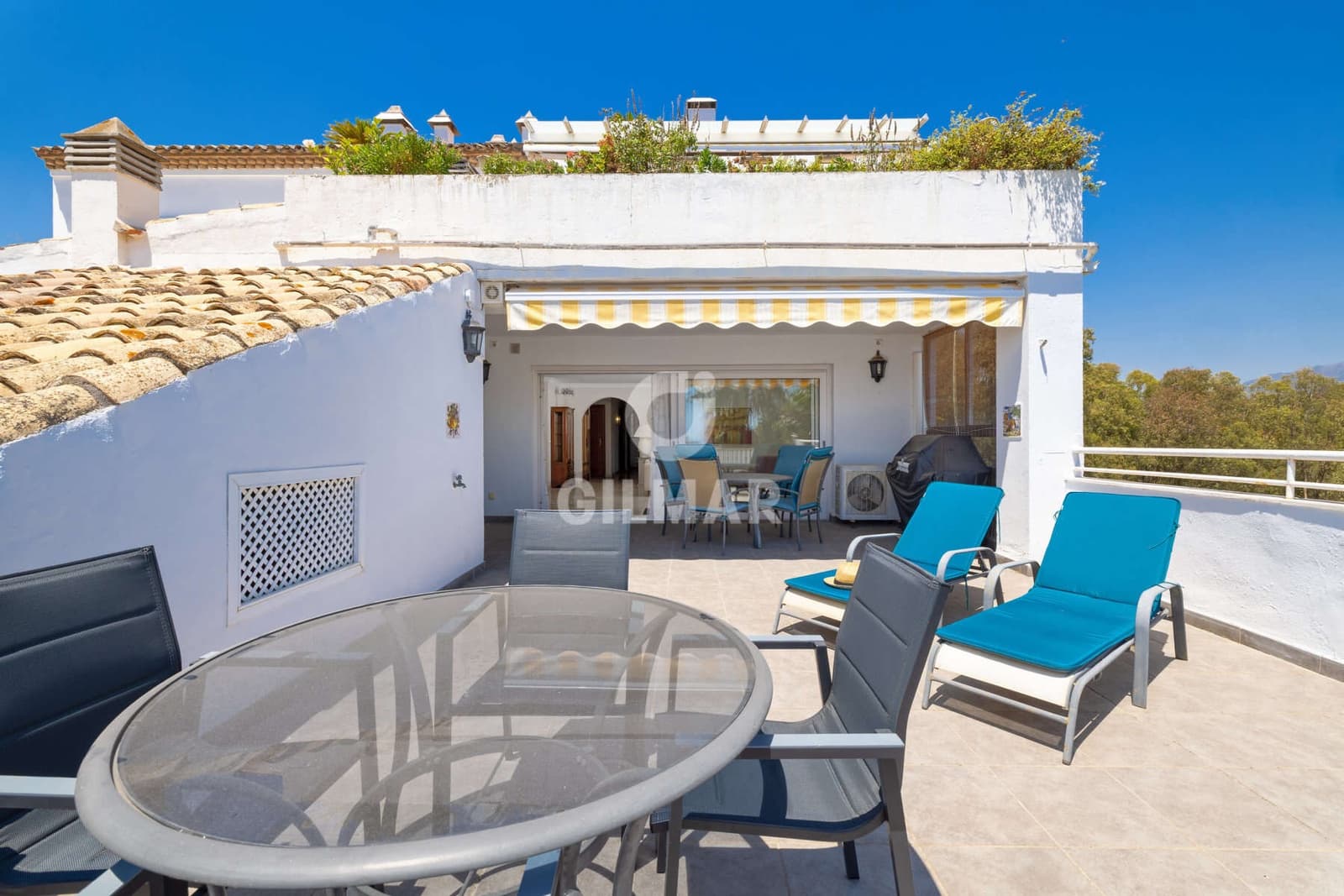 4 soveværelse Lejlighed til salg i Estepona med swimmingpool garage - € 679.000 (Ref: 9216314)