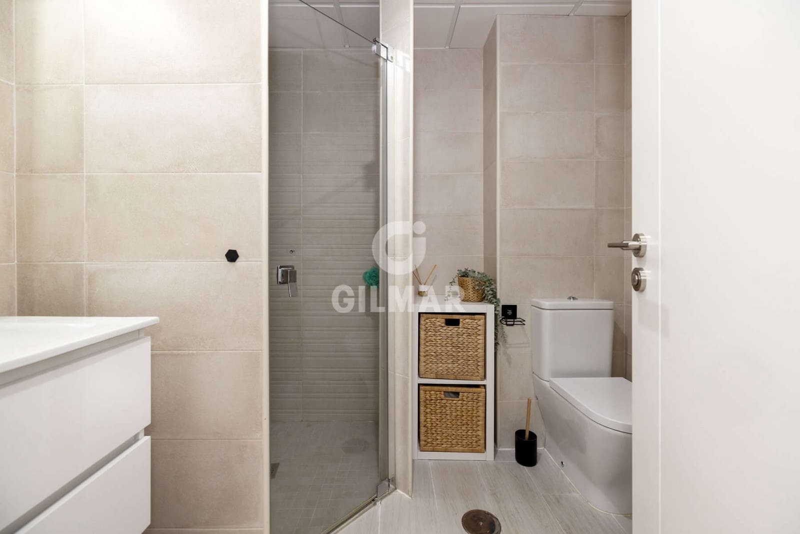 3 sovrum Takvåning till salu i Estepona med pool garage - 675 000 € (Ref: 9216318)