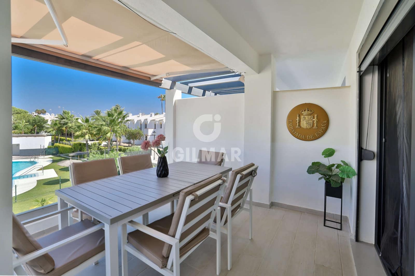 3 sovrum Takvåning till salu i Estepona med pool garage - 675 000 € (Ref: 9216318)