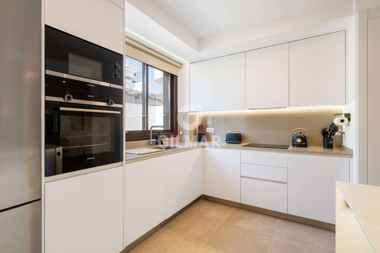 2 quarto Apartamento para venda em Estepona com garagem - 650 000 € (Ref: 9216319)