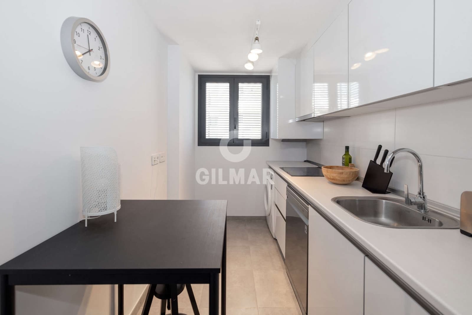 2 soveværelse Lejlighed til salg i Estepona med swimmingpool - € 389.000 (Ref: 9216320)