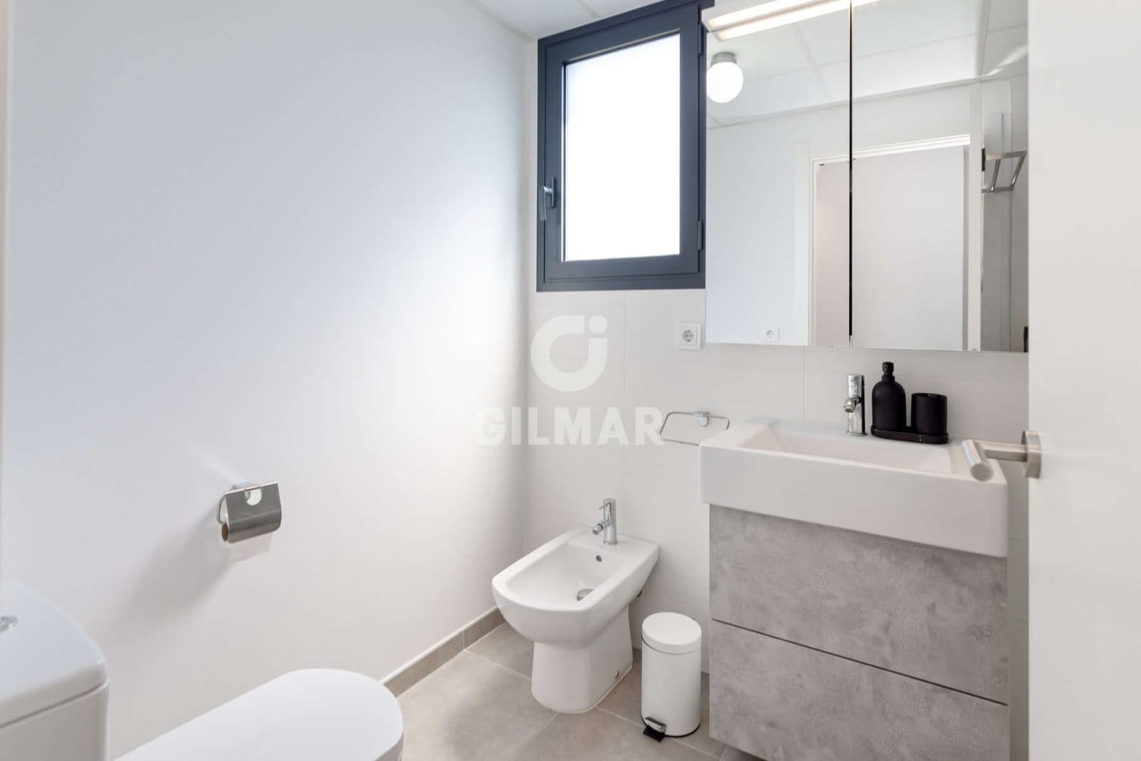 2 soveværelse Lejlighed til salg i Estepona med swimmingpool - € 389.000 (Ref: 9216320)