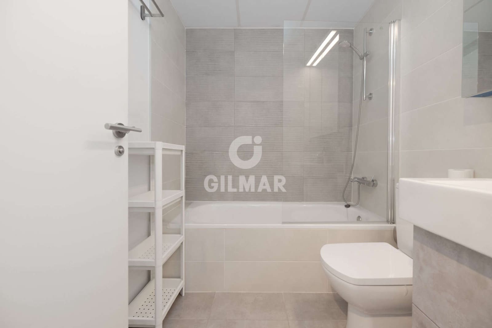 2 soveværelse Lejlighed til salg i Estepona med swimmingpool - € 389.000 (Ref: 9216320)