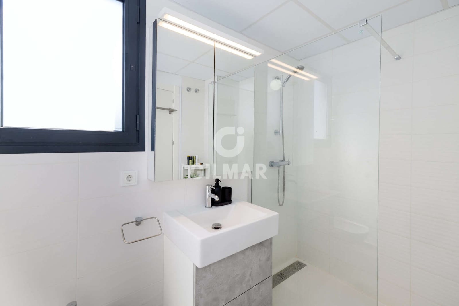 2 soveværelse Lejlighed til salg i Estepona med swimmingpool - € 389.000 (Ref: 9216320)