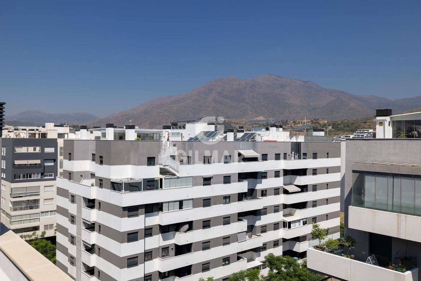 2 soveværelse Lejlighed til salg i Estepona med swimmingpool - € 389.000 (Ref: 9216320)