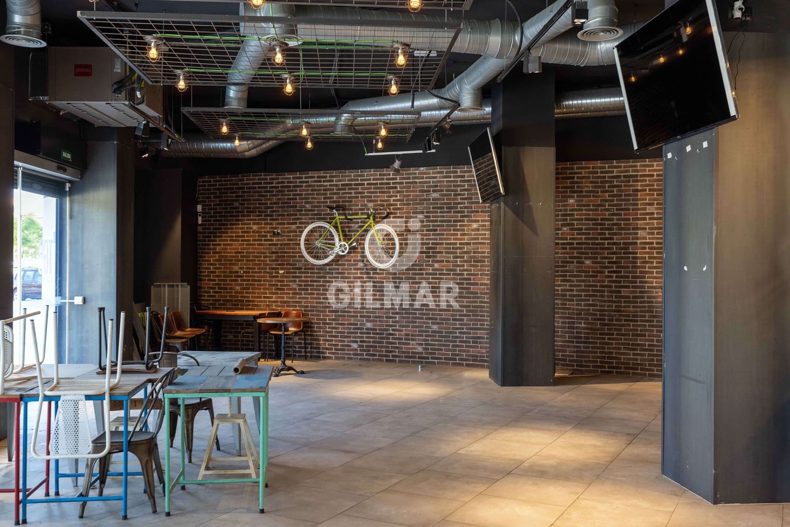 Erhverv til salg i Malaga by med garage - € 900.000 (Ref: 9216322)