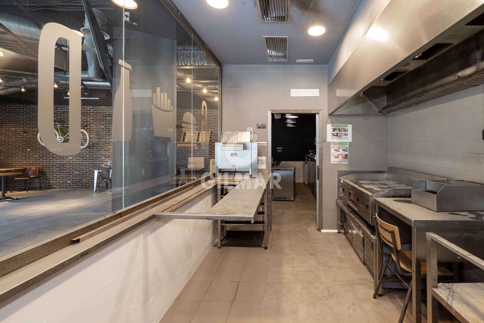 Erhverv til salg i Malaga by med garage - € 900.000 (Ref: 9216322)