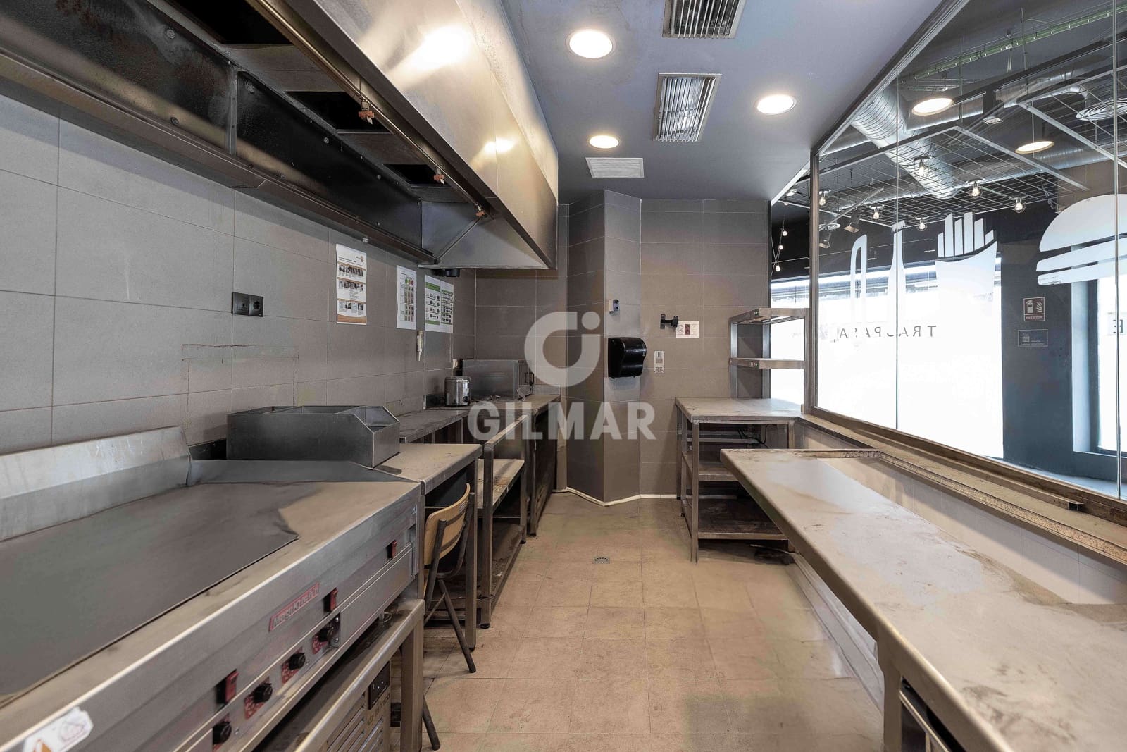 Erhverv til salg i Malaga by med garage - € 900.000 (Ref: 9216322)