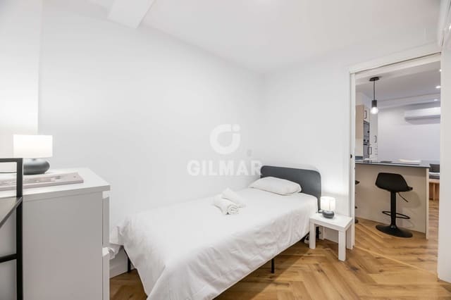 3 soveværelse Lejlighed til salg i Lagunillas, Málaga by - € 350.000 (Ref: 9216324)