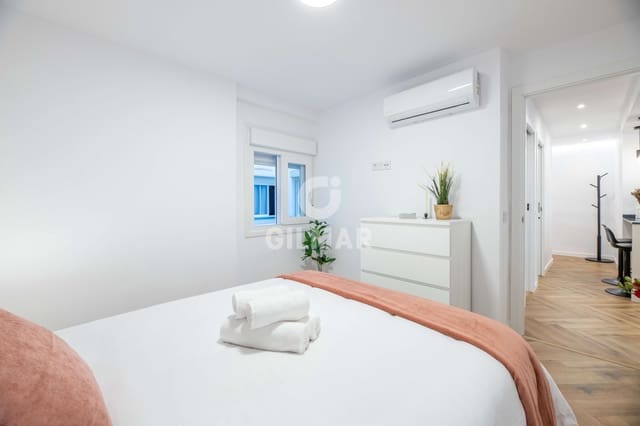 3 soveværelse Lejlighed til salg i Lagunillas, Málaga by - € 350.000 (Ref: 9216324)