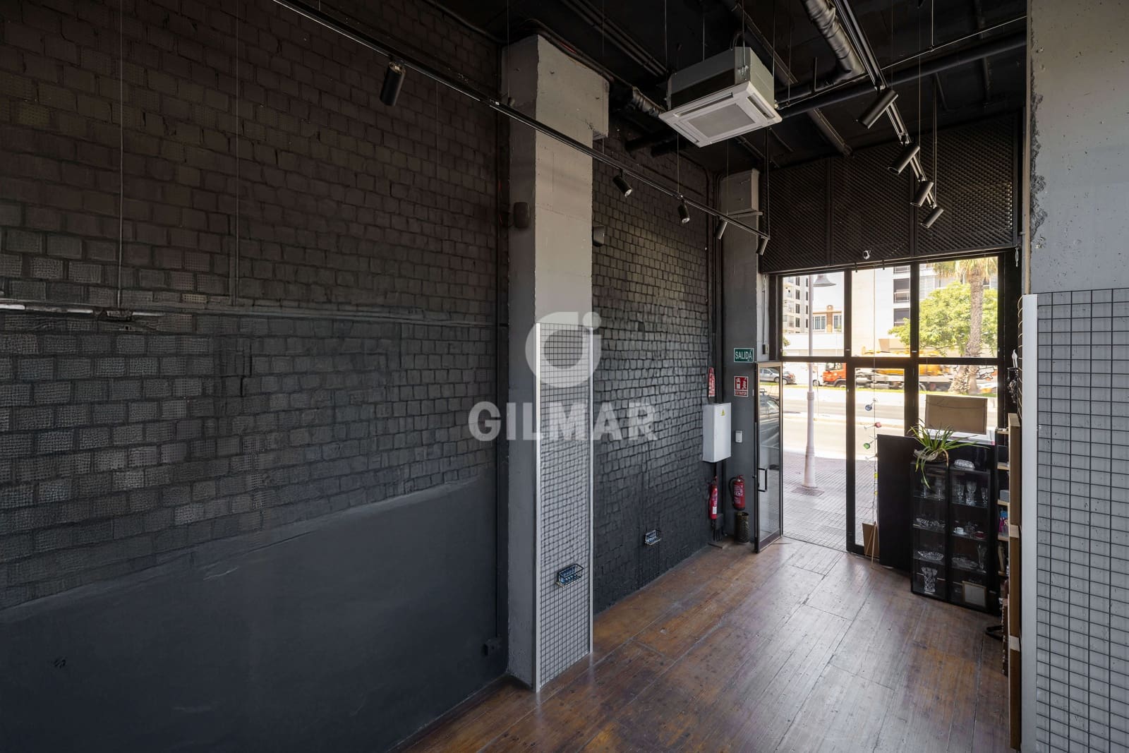 Erhverv til salg i Malaga by - € 900.000 (Ref: 9216328)