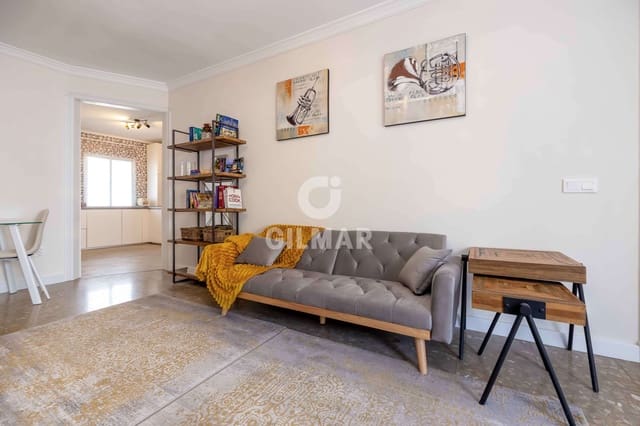 5 sovrum Radhus till salu i San Pedro de Alcántara Pueblo, Marbella - 450 000 € (Ref: 9216596)