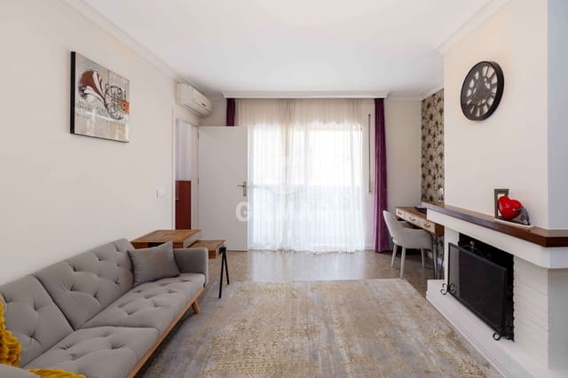 5 sovrum Radhus till salu i San Pedro de Alcántara Pueblo, Marbella - 450 000 € (Ref: 9216596)