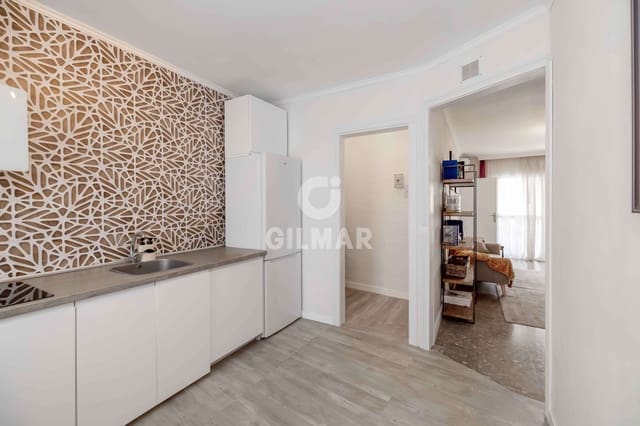 5 sovrum Radhus till salu i San Pedro de Alcántara Pueblo, Marbella - 450 000 € (Ref: 9216596)