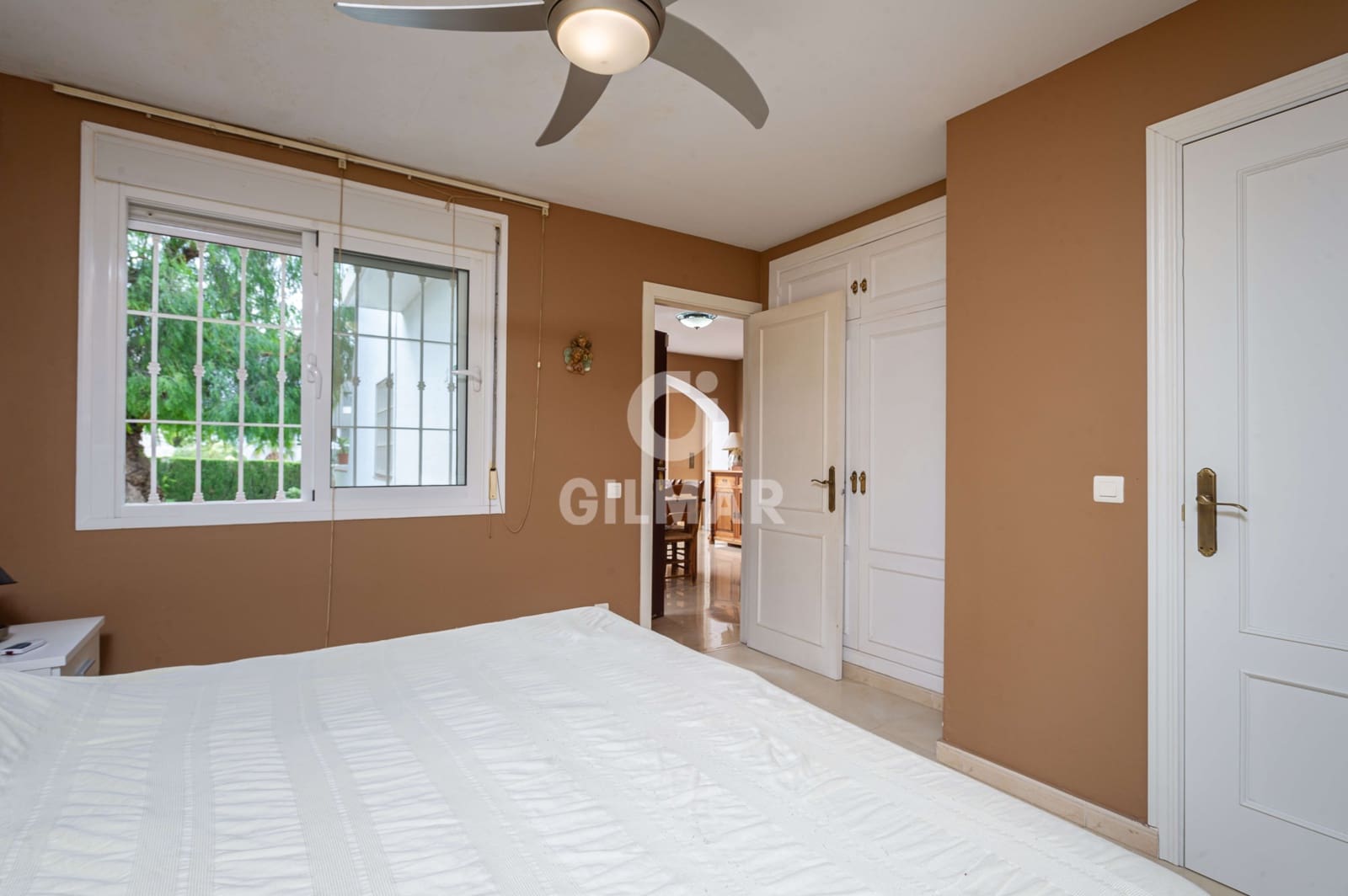 3 quarto Apartamento para venda em Nueva Andalucia com piscina - 649 000 € (Ref: 9216597)