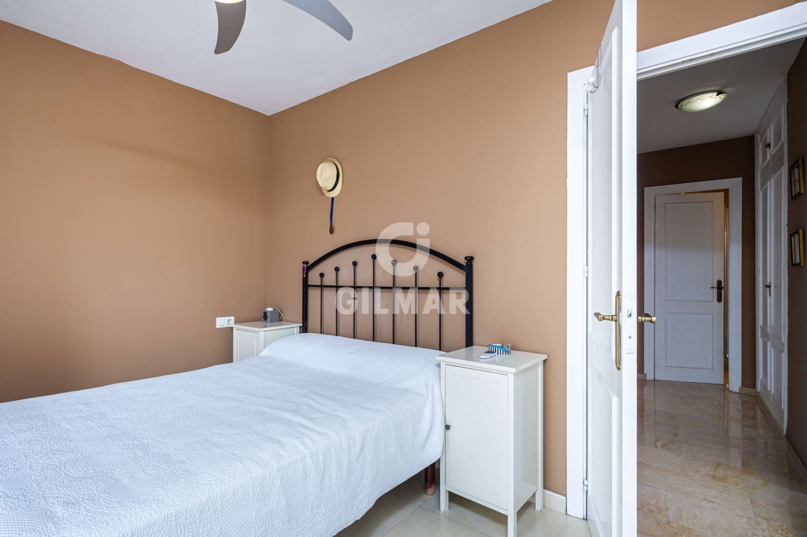 3 quarto Apartamento para venda em Nueva Andalucia com piscina - 649 000 € (Ref: 9216597)