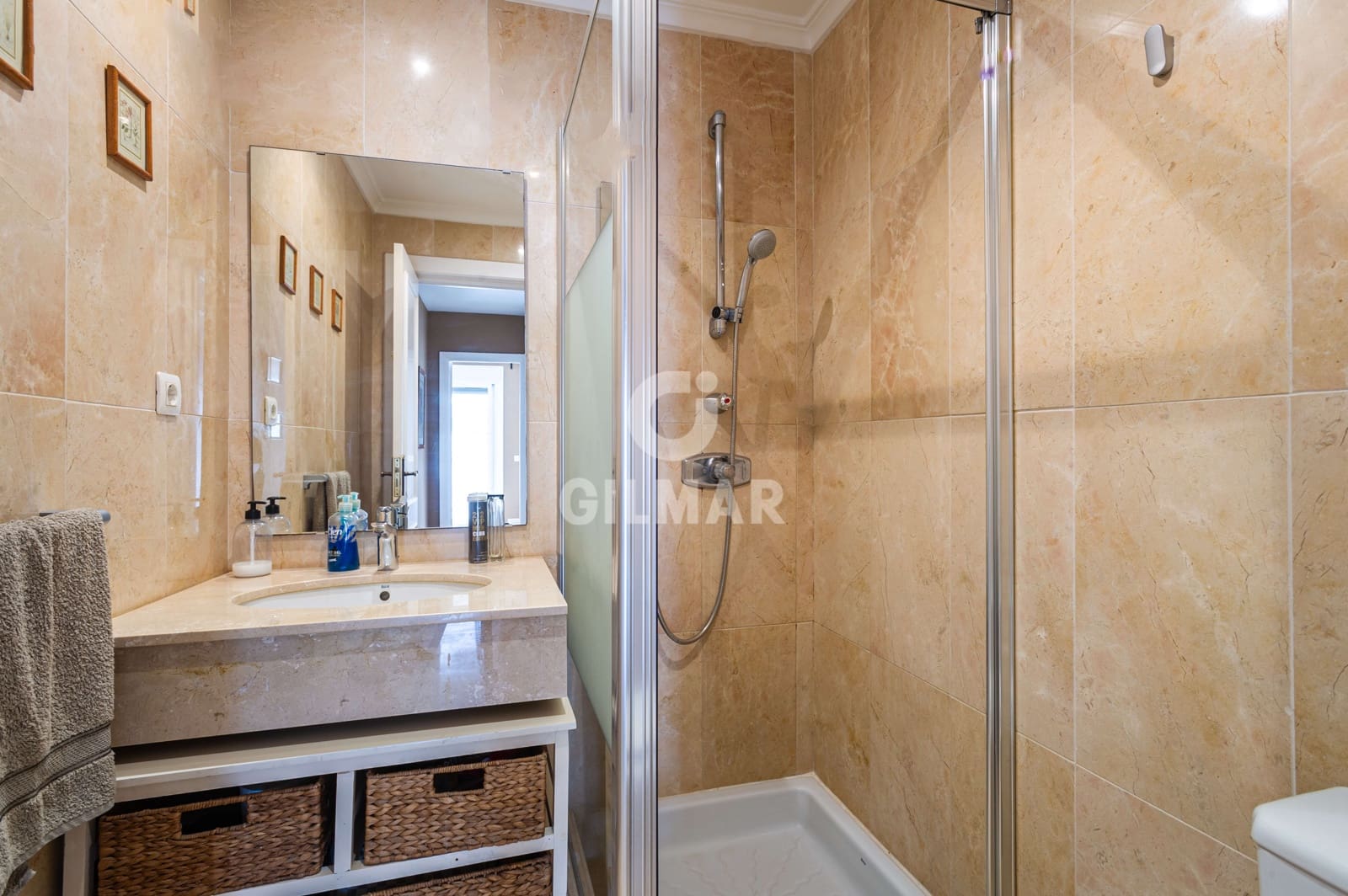 3 quarto Apartamento para venda em Nueva Andalucia com piscina - 649 000 € (Ref: 9216597)