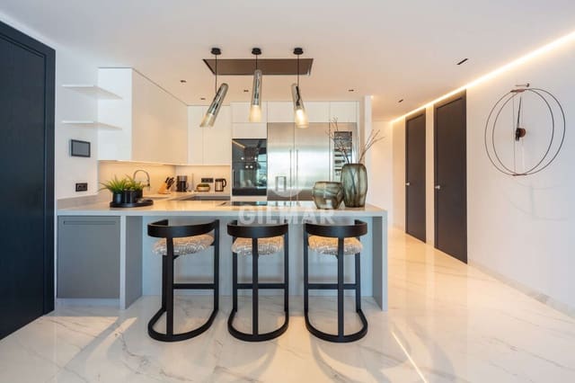 3 Zimmer Wohnung zu verkaufen in Puerto Banus, Marbella - 2.950.000 € (Ref: 9216598)