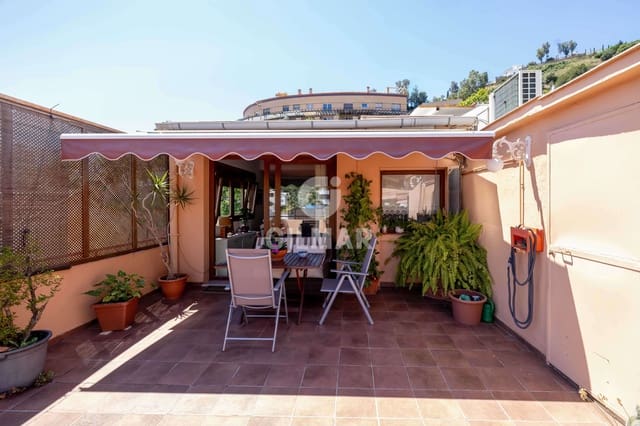 2 slaapkamer Penthouse te koop in El Limonar, Málaga stad met garage - € 680.000 (Ref: 9216774)