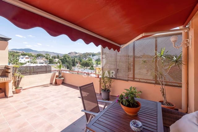 2 slaapkamer Penthouse te koop in El Limonar, Málaga stad met garage - € 680.000 (Ref: 9216774)