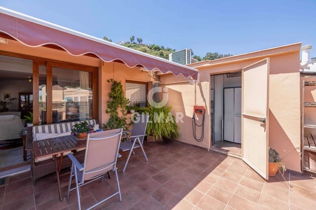 2 slaapkamer Penthouse te koop in El Limonar, Málaga stad met garage - € 680.000 (Ref: 9216774)