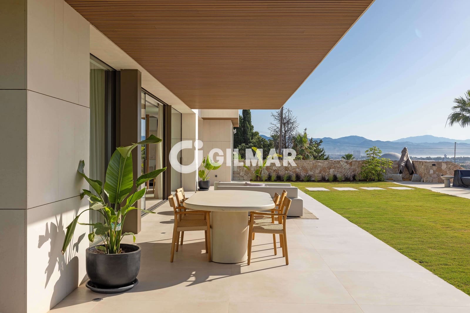 6 bedroom Villa for sale in Churriana with pool - € 3,950,000 (Ref: 9216775)