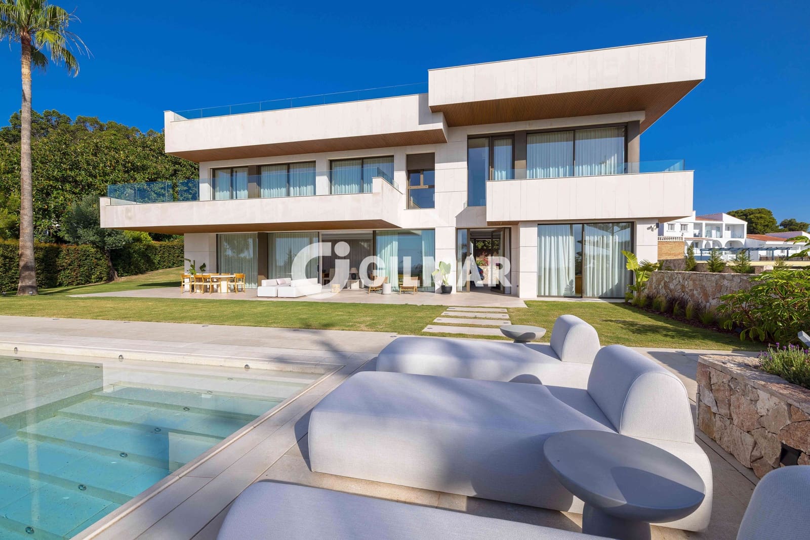 6 bedroom Villa for sale in Churriana with pool - € 3,950,000 (Ref: 9216775)