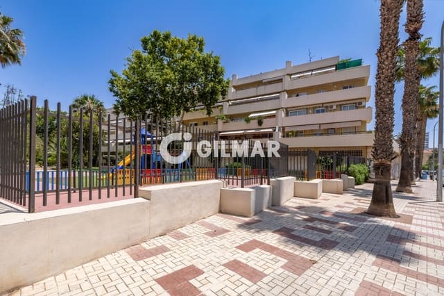 3 makuuhuone Asunto myytävänä paikassa Puerta Blanca, Málaga kaupunki mukana 
autotalli - 520 000 € (Ref: 9216777)