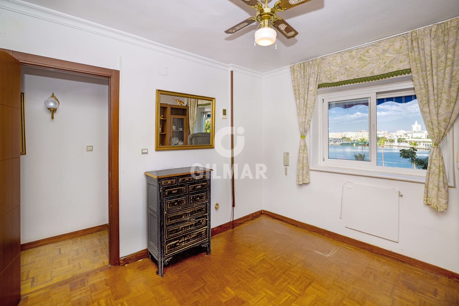 4 soveværelse Lejlighed til salg i Malaga by - € 1.030.000 (Ref: 9219542)