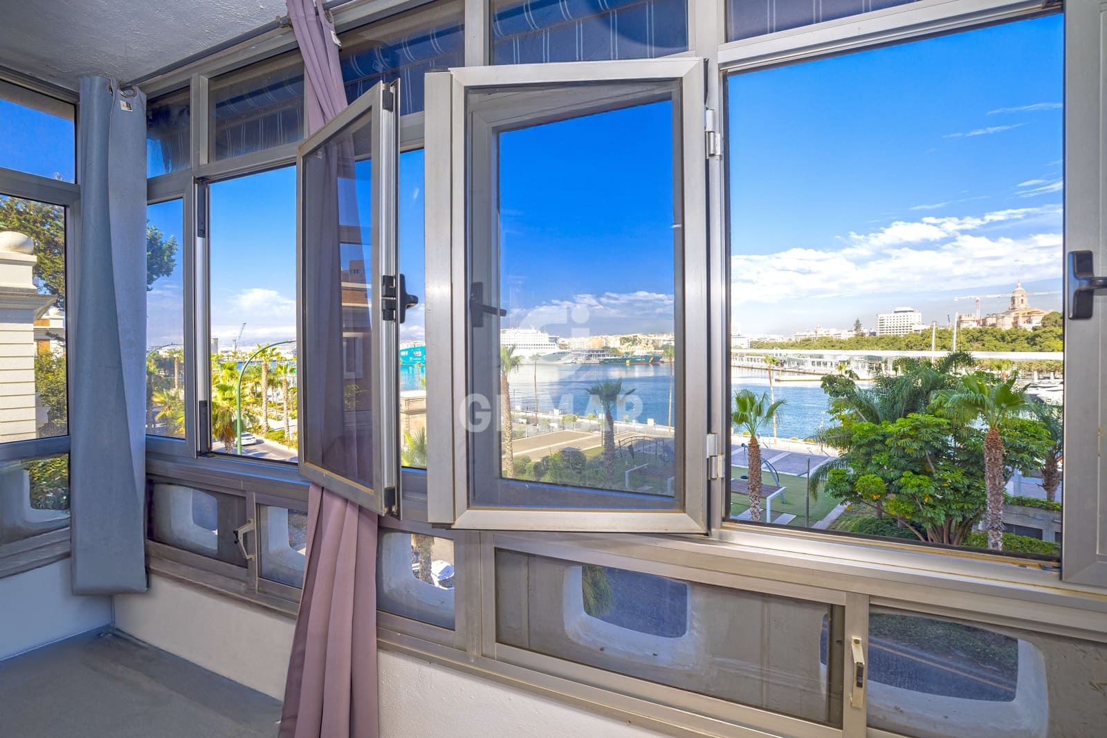 4 soveværelse Lejlighed til salg i Malaga by - € 1.030.000 (Ref: 9219542)