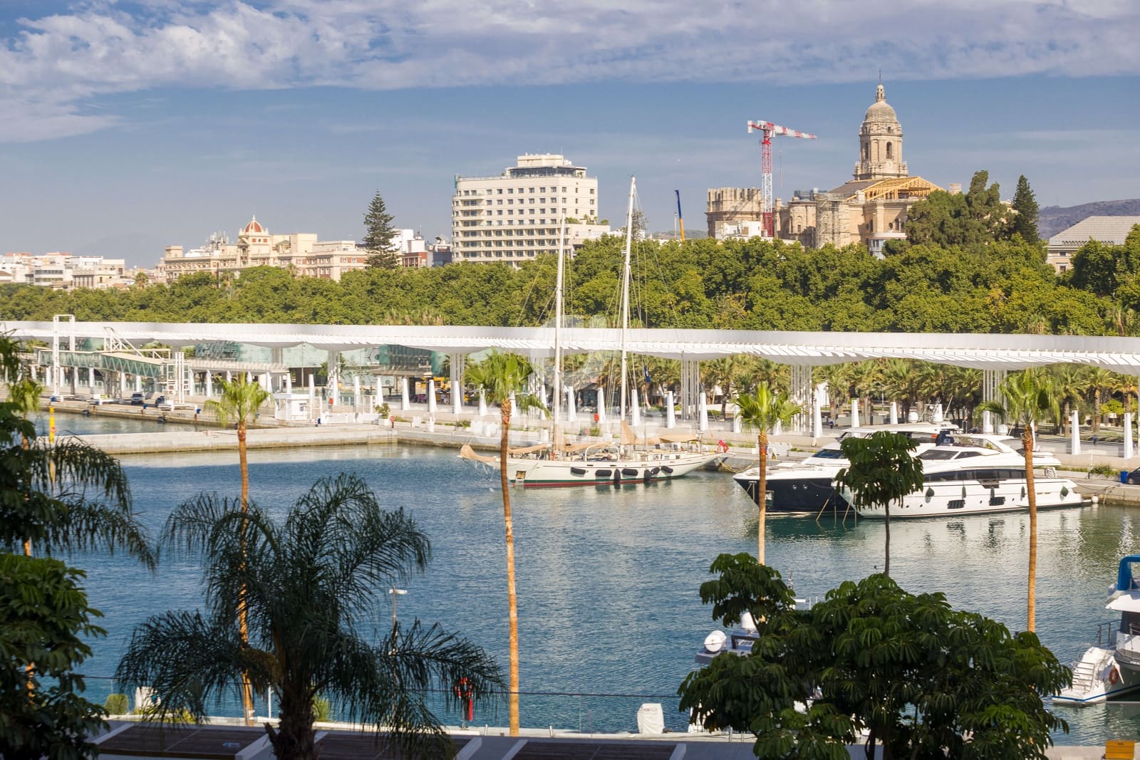 4 soveværelse Lejlighed til salg i Malaga by - € 1.030.000 (Ref: 9219542)