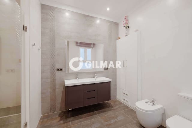 4 soveværelse Lejlighed til salg i Centro Historico, Málaga by - € 1.490.000 (Ref: 9219543)