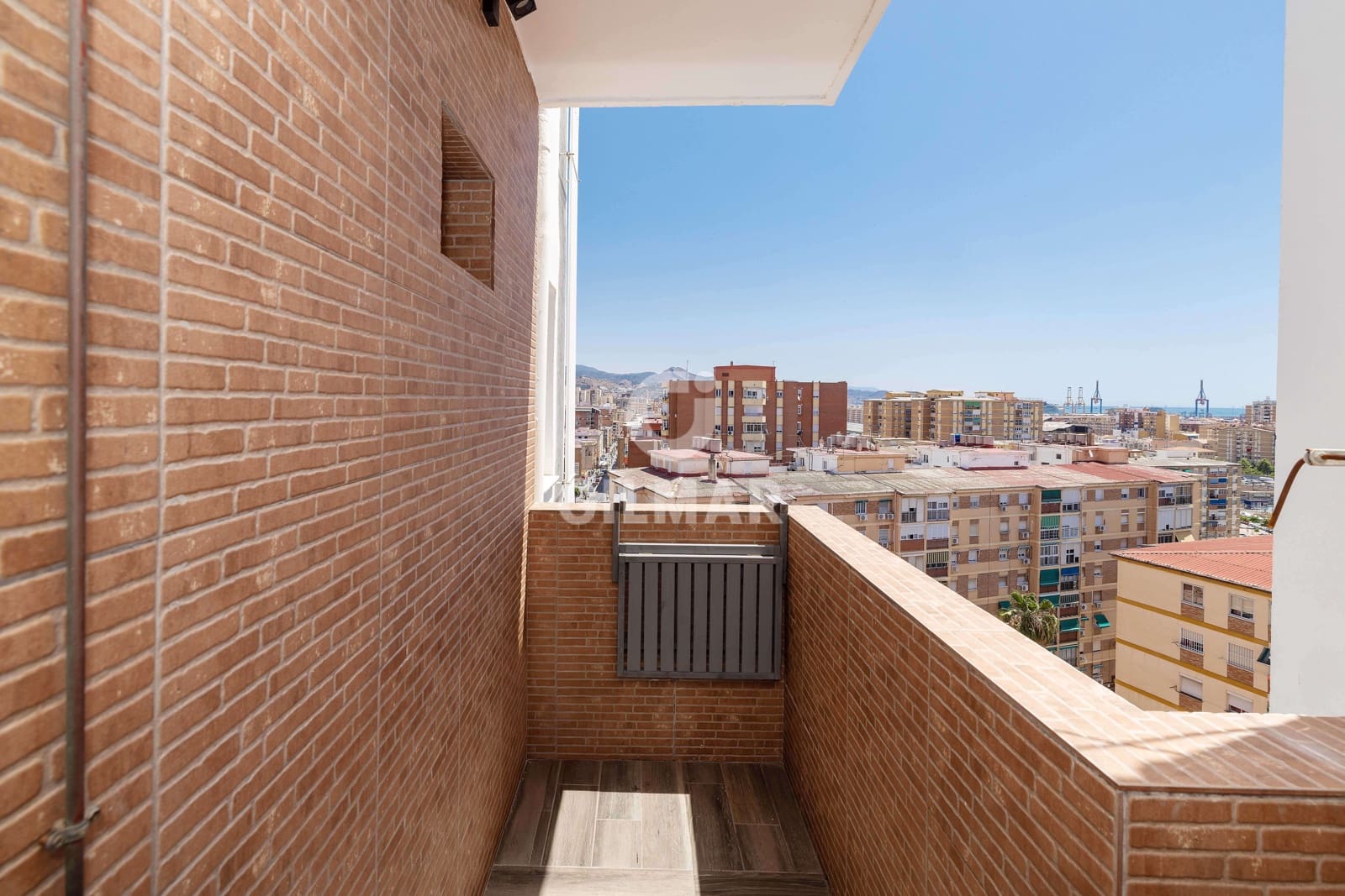 2 soveværelse Lejlighed til salg i Malaga by - € 390.000 (Ref: 9219546)