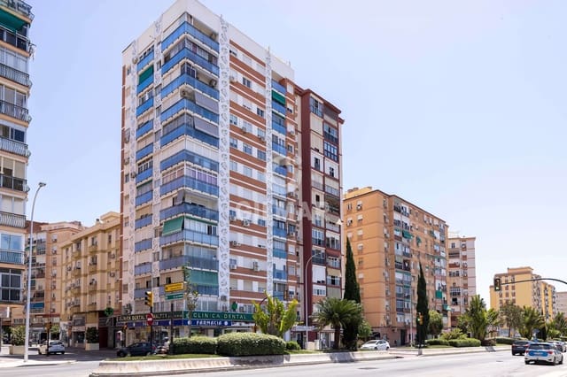 2 bedroom Flat for sale in Santa Julia, Málaga city - € 390,000 (Ref: 9219546)